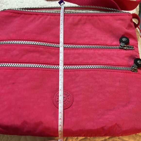 Kipling cross body Used in mint condition pink - Picture 6 of 8